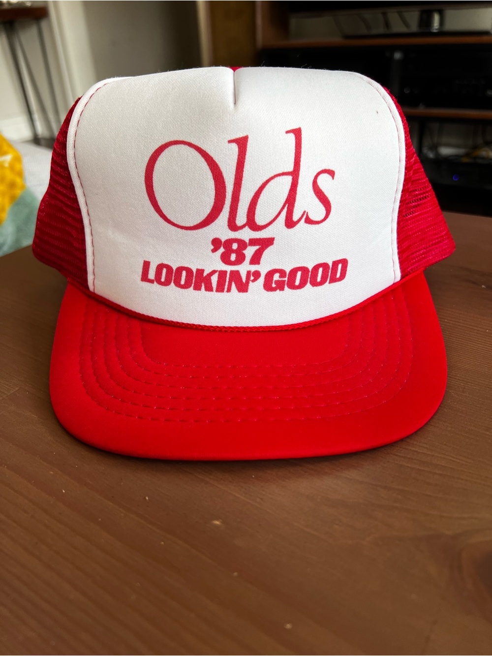 Olds '87 Lookin' Good Red & White Trucker Hat